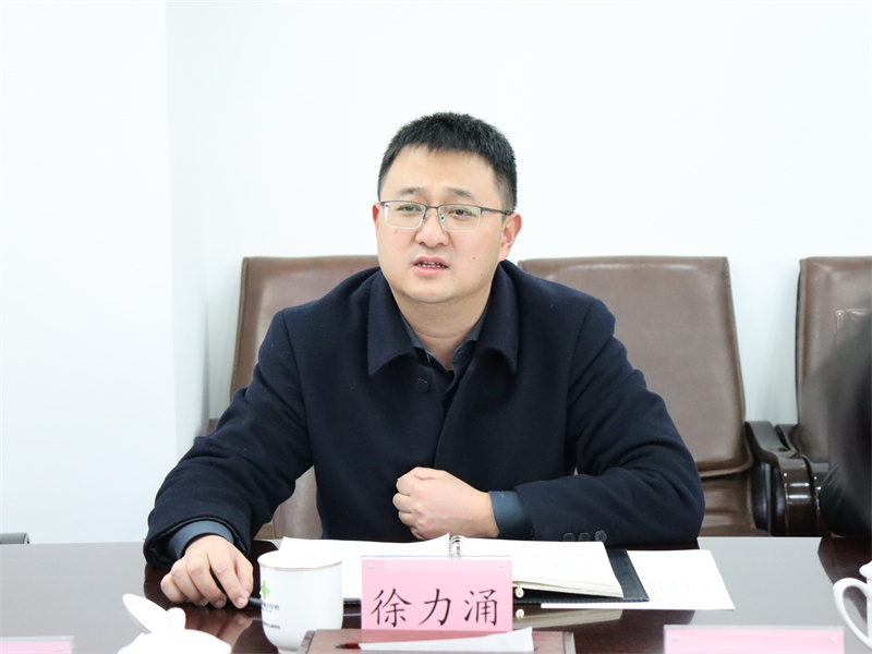 楊武秀會(huì)見萬源市委常委、副市長徐力涌一行
