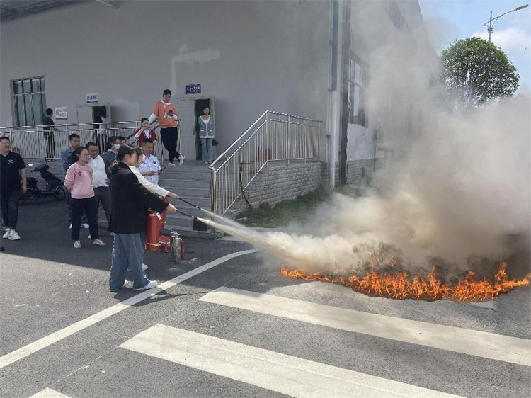 四川供銷(xiāo)騏驥冷鏈物流有限公司組織開(kāi)展消防安全知識(shí)培訓(xùn)